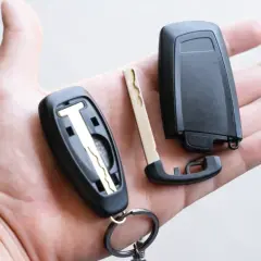 Jak naładować kluczyk bmw e60 i uniknąć problemów z baterią