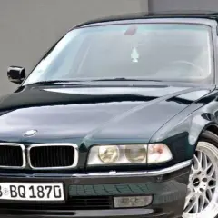BMW 750 iL – wyjątkowa limuzyna z niezawodnym silnikiem V12