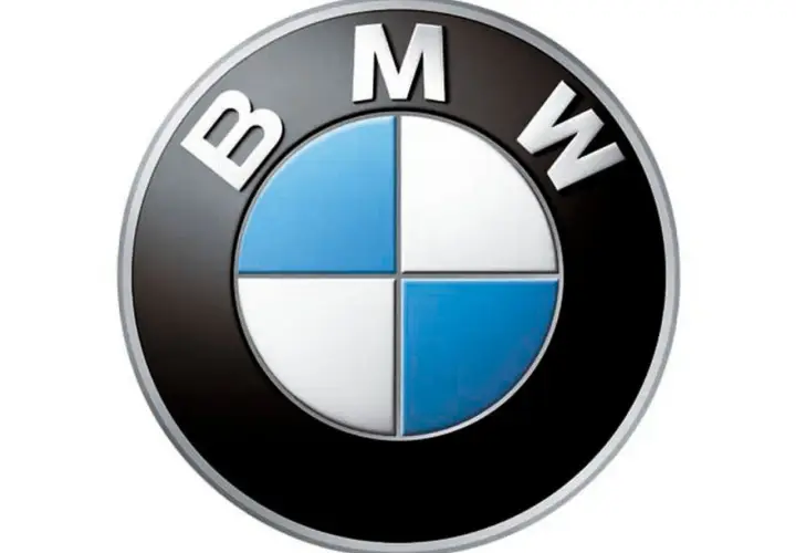 Logo BMW: okrąg z literami BMW i niebiesko-białymi ćwiartkami.