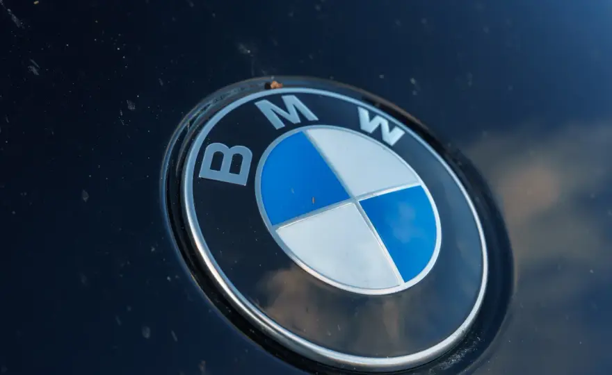 Jakie części do BMW warto wymieniać, by zachować sprawność swojego pojazdu?