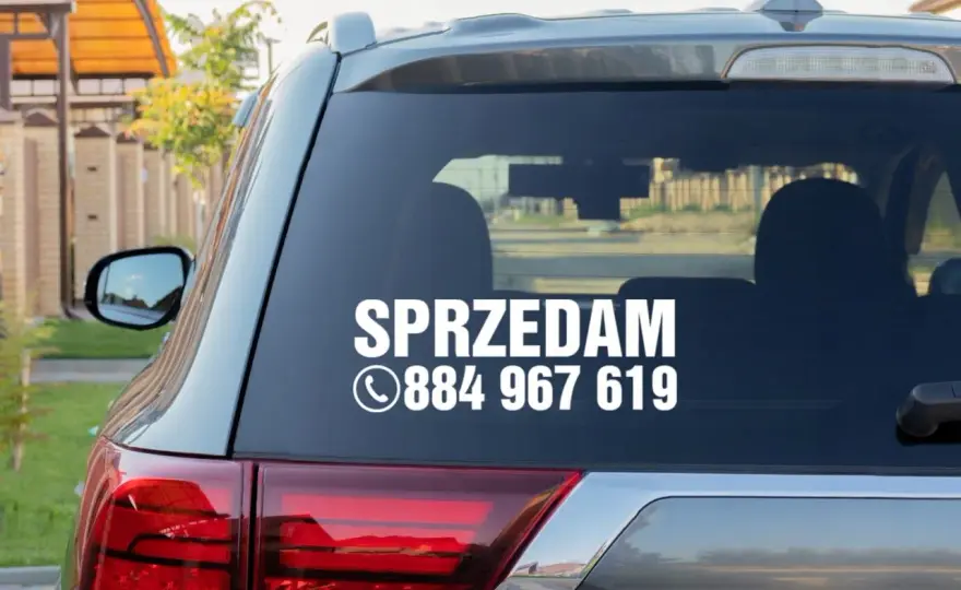 Kartka na szybę sprzedam samochód - Co napisać, żeby ktoś zadzwonił?