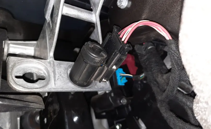 Wszystkie objawy uszkodzonego czujnika położenia sprzęgła w Audi A4 B6