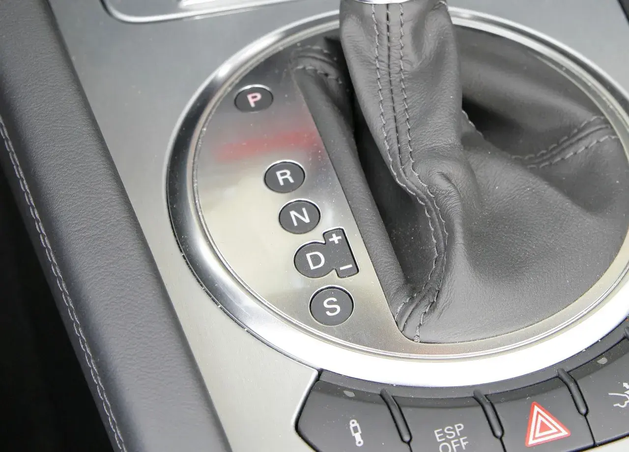 Automatyczna skrzynia biegów oznaczenia liter - Skrzynia biegów automatyczna oznaczenia, Oznaczenia skrzyni automatycznej